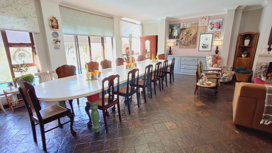 5 Bedroom Property for Sale in Roodia Free State